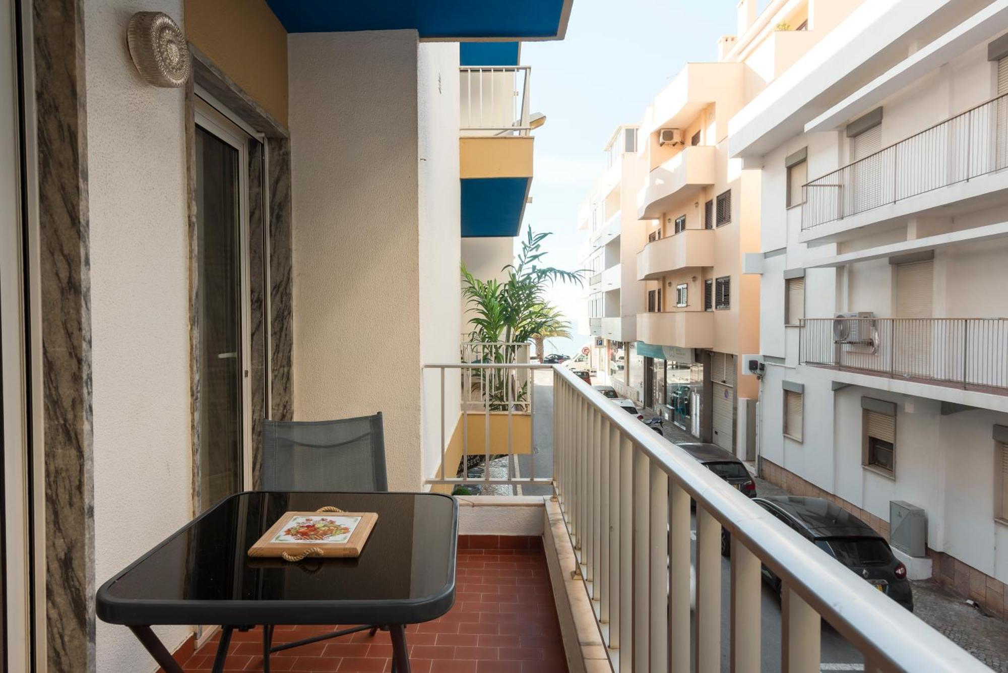Jaune - 50 Meters To The Beach - Quarteira Extérieur photo